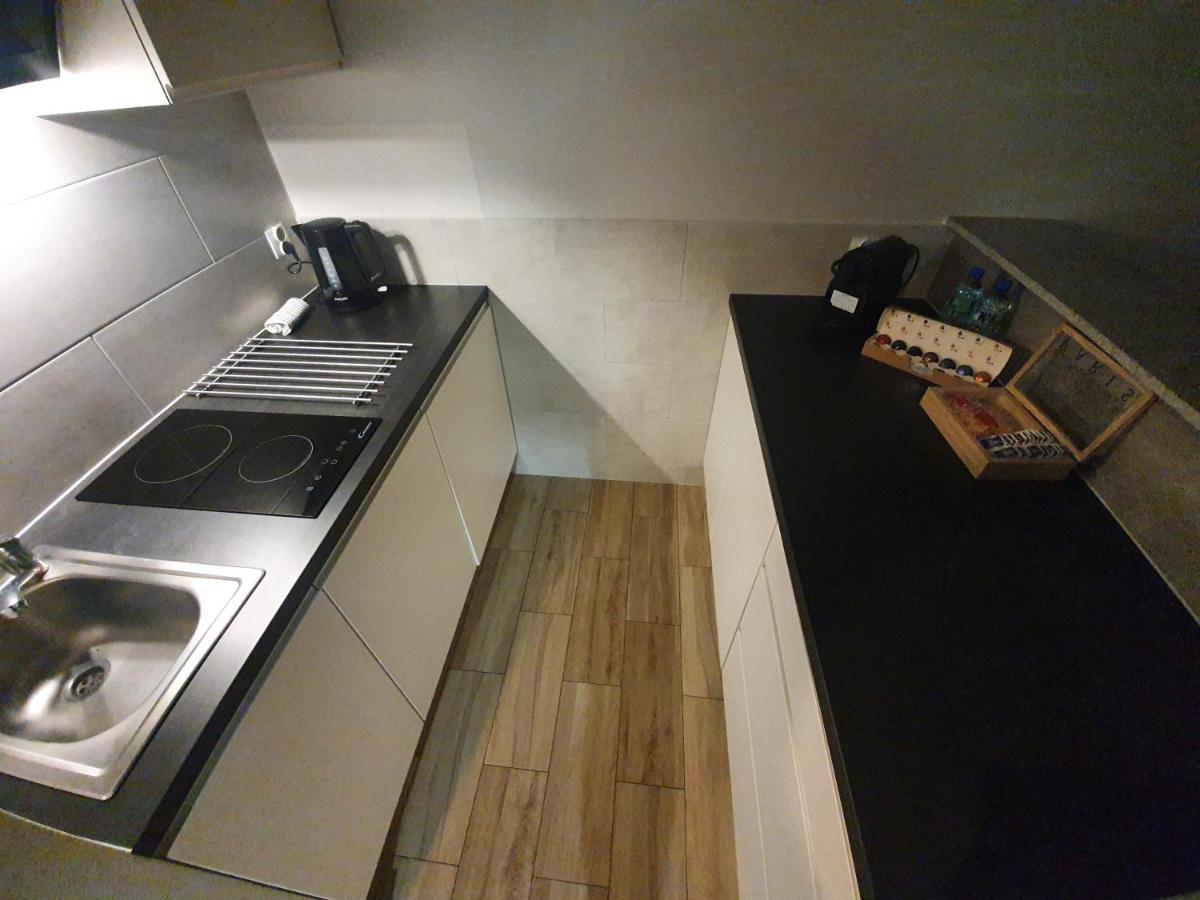 Apartament Wsrod 1000Cy Swiatel - Z Parkingiem W Hali Garazowej- Duzy Balkon Z Lezakami - Piekny Widok Noca Na Panorame Tysiaclecia Katoviçe Dış mekan fotoğraf