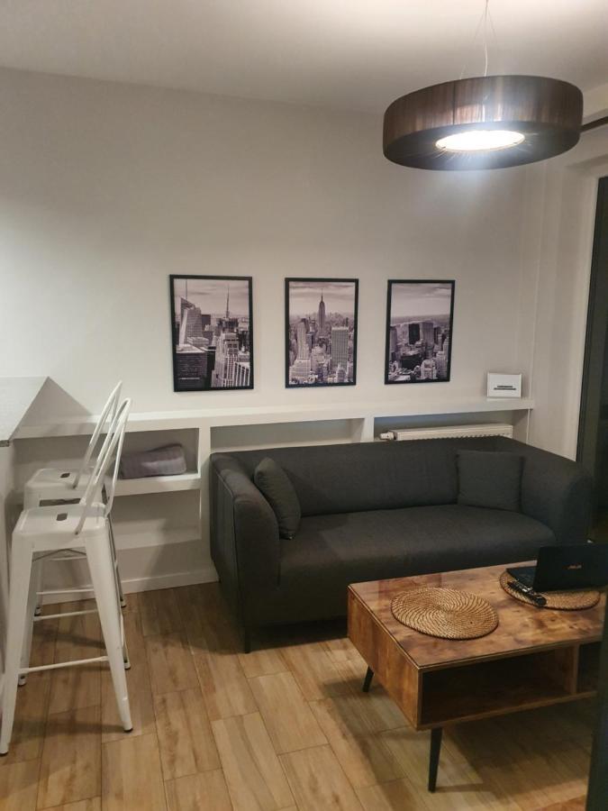 Apartament Wsrod 1000Cy Swiatel - Z Parkingiem W Hali Garazowej- Duzy Balkon Z Lezakami - Piekny Widok Noca Na Panorame Tysiaclecia Katoviçe Dış mekan fotoğraf