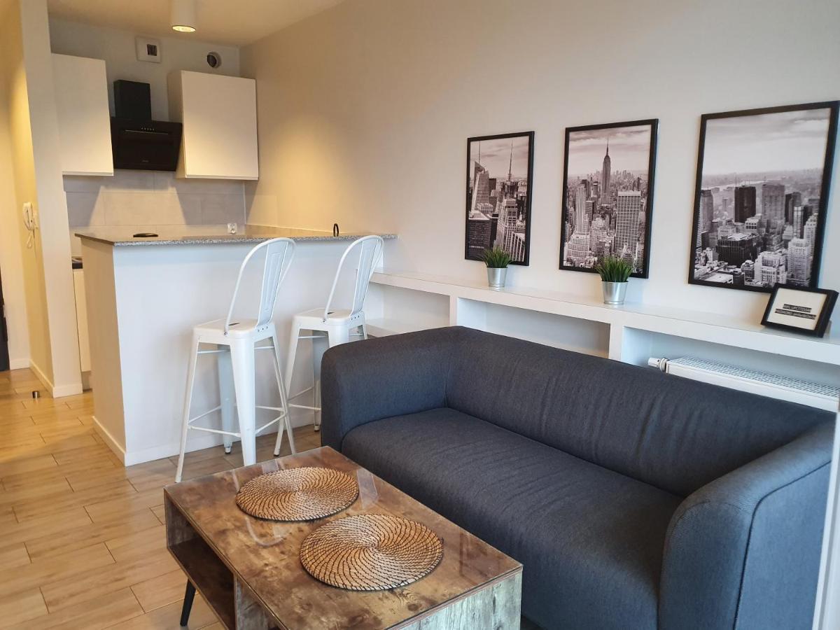 Apartament Wsrod 1000Cy Swiatel - Z Parkingiem W Hali Garazowej- Duzy Balkon Z Lezakami - Piekny Widok Noca Na Panorame Tysiaclecia Katoviçe Dış mekan fotoğraf