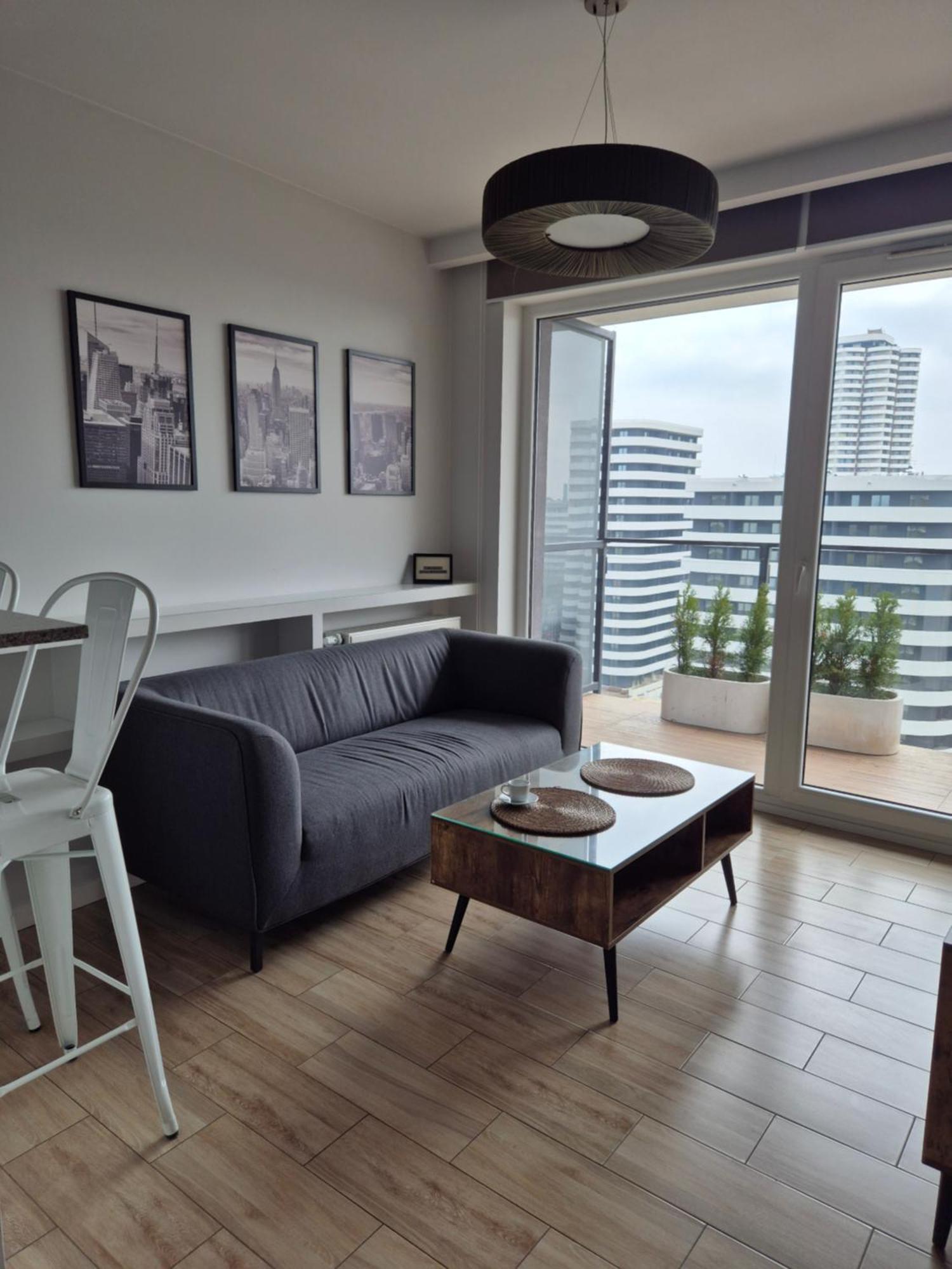Apartament Wsrod 1000Cy Swiatel - Z Parkingiem W Hali Garazowej- Duzy Balkon Z Lezakami - Piekny Widok Noca Na Panorame Tysiaclecia Katoviçe Dış mekan fotoğraf