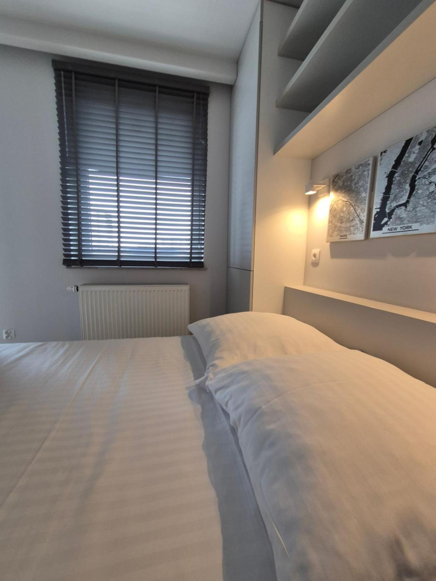 Apartament Wsrod 1000Cy Swiatel - Z Parkingiem W Hali Garazowej- Duzy Balkon Z Lezakami - Piekny Widok Noca Na Panorame Tysiaclecia Katoviçe Dış mekan fotoğraf